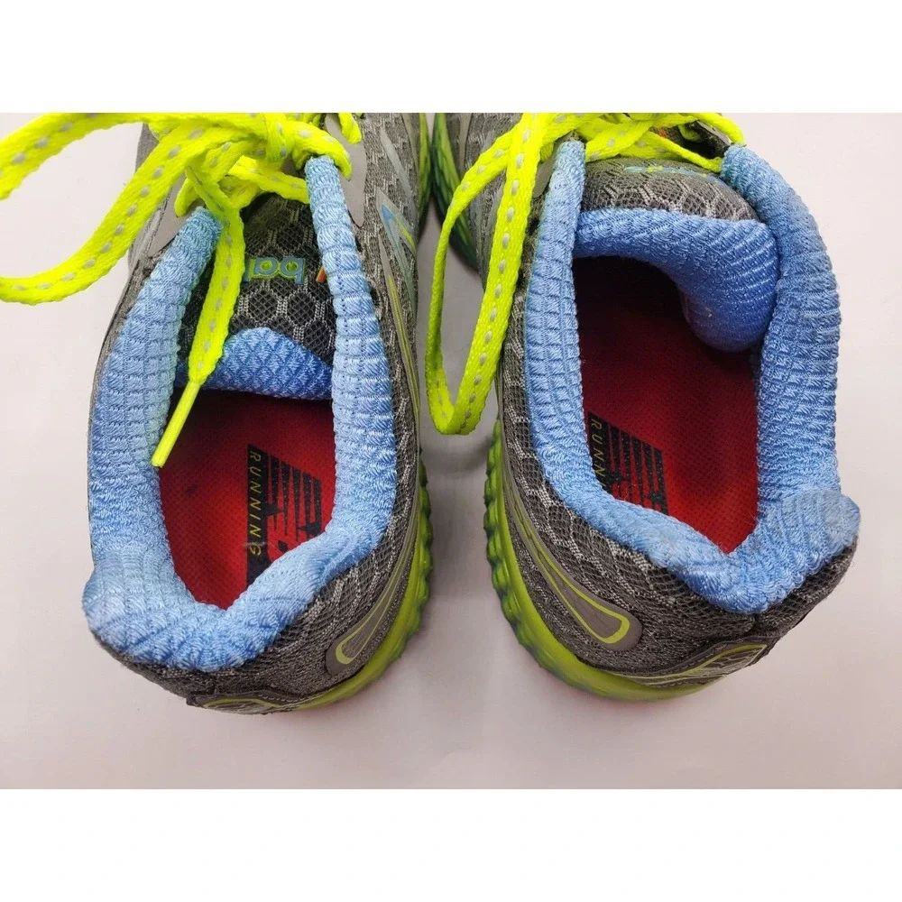 Girls New Balance Running Shoes Size 5.5